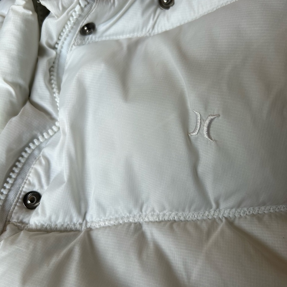 Hurley Vest 🌟Host Pick🌟 - Picture 6 of 6